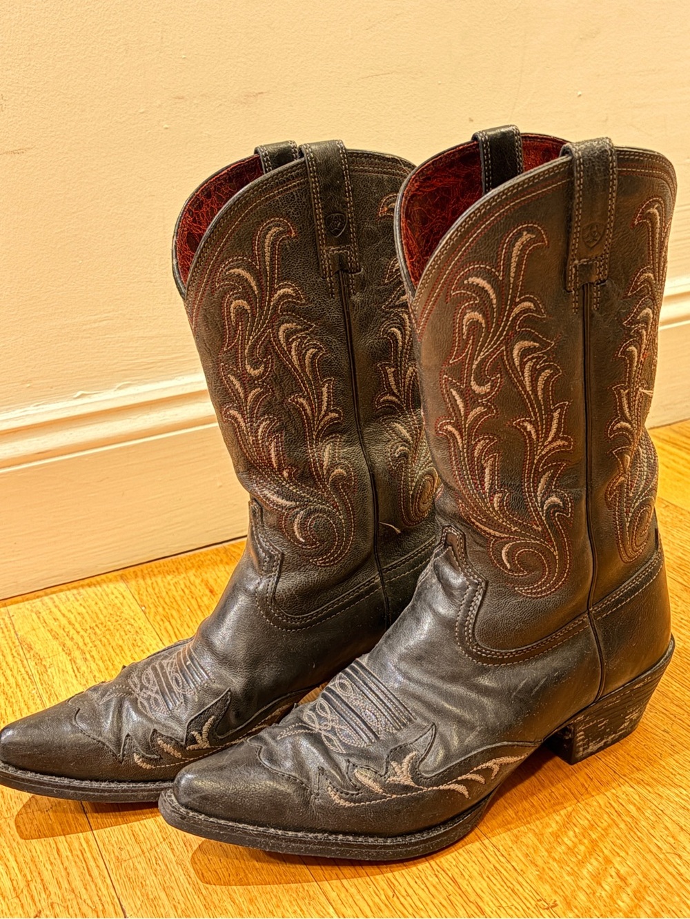Women’s Dark Brown Leather Ariat Heritage Western J-Toe Wingtip Cowboy Boots
